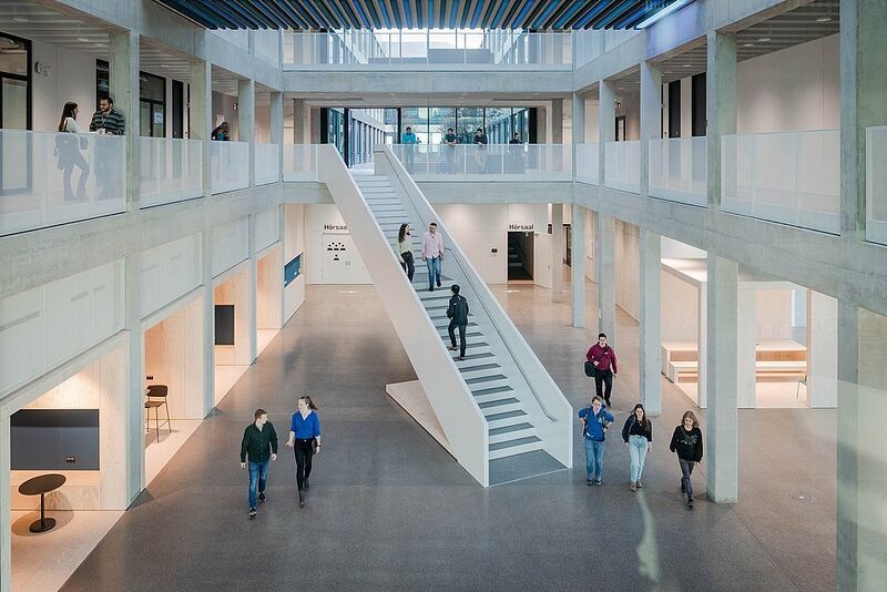 Datei:TU-Muenchen-Neubau-EI-Garching.jpg