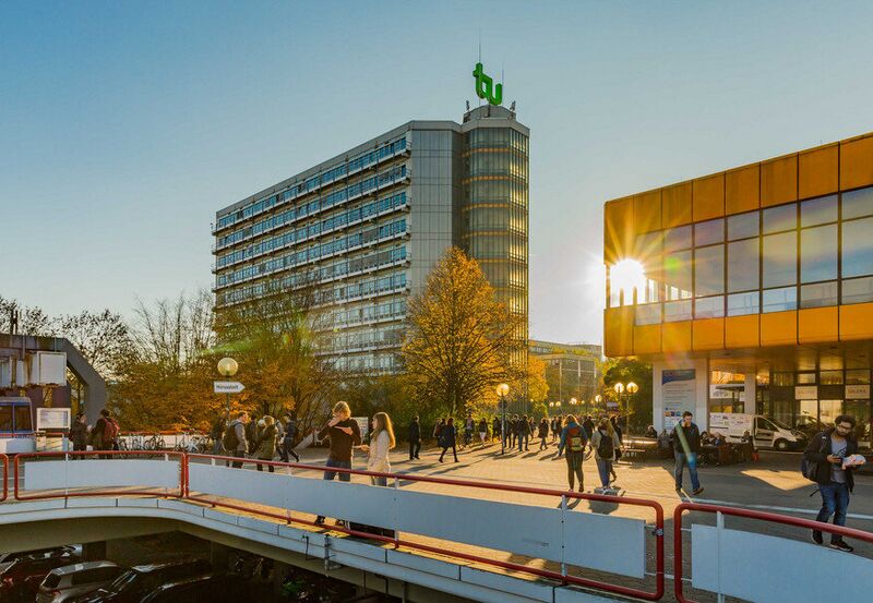 Datei:TU-Dortmund-Matheturm.jpg